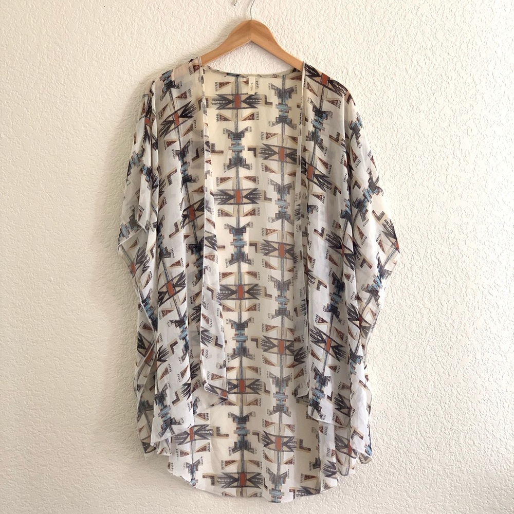 Interi | Kimono Bohemian lightweight loose coverup shrug cardigan size m…